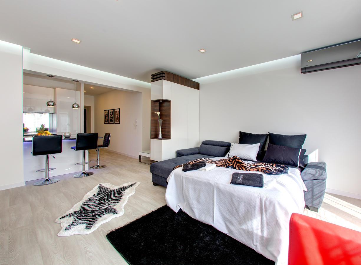 Luxury Crystal Apartment