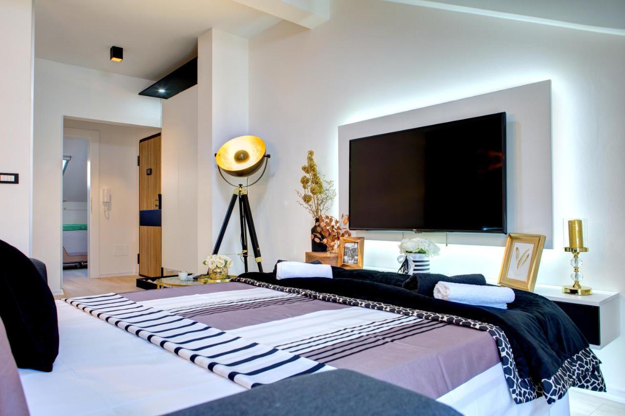 Luxury Crystal Apartment